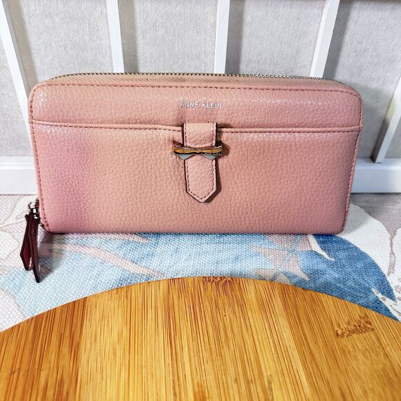 Ann Klein Zip up Leather wallet - Picture 12 of 12